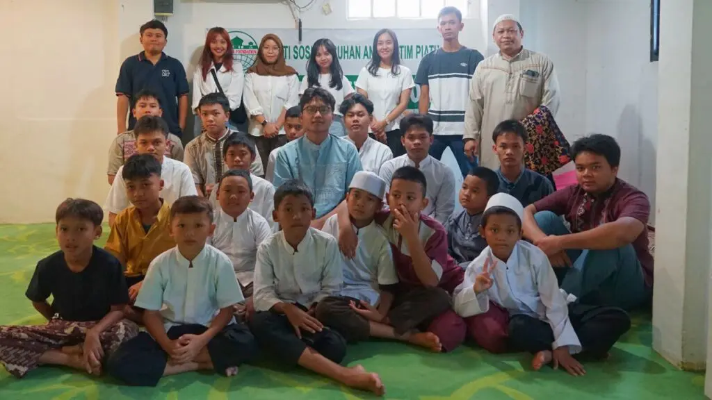 kunjungan panti asuhan CSR skelevator indonesia