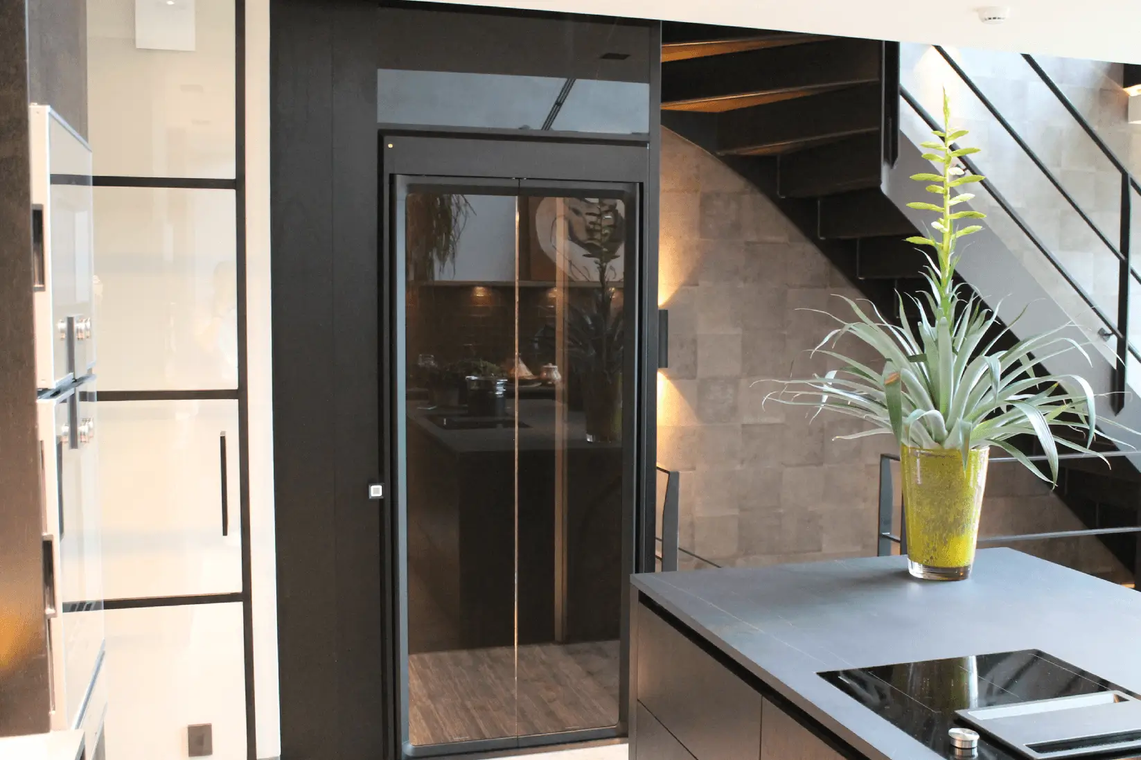 daya listrik lift rumah