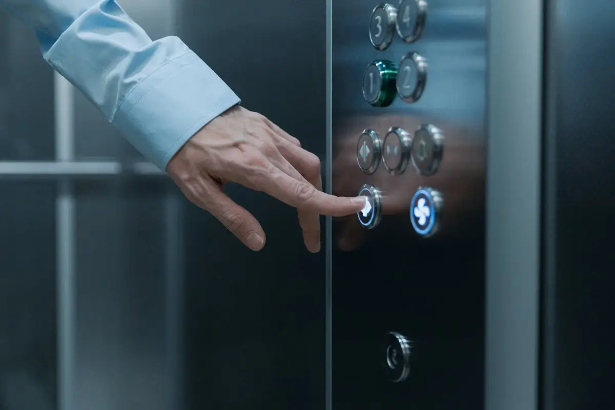 lift mall skelevator
