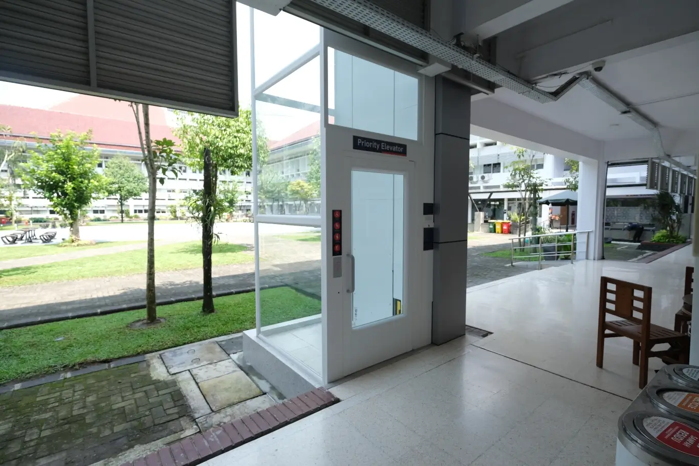 lift outdoor