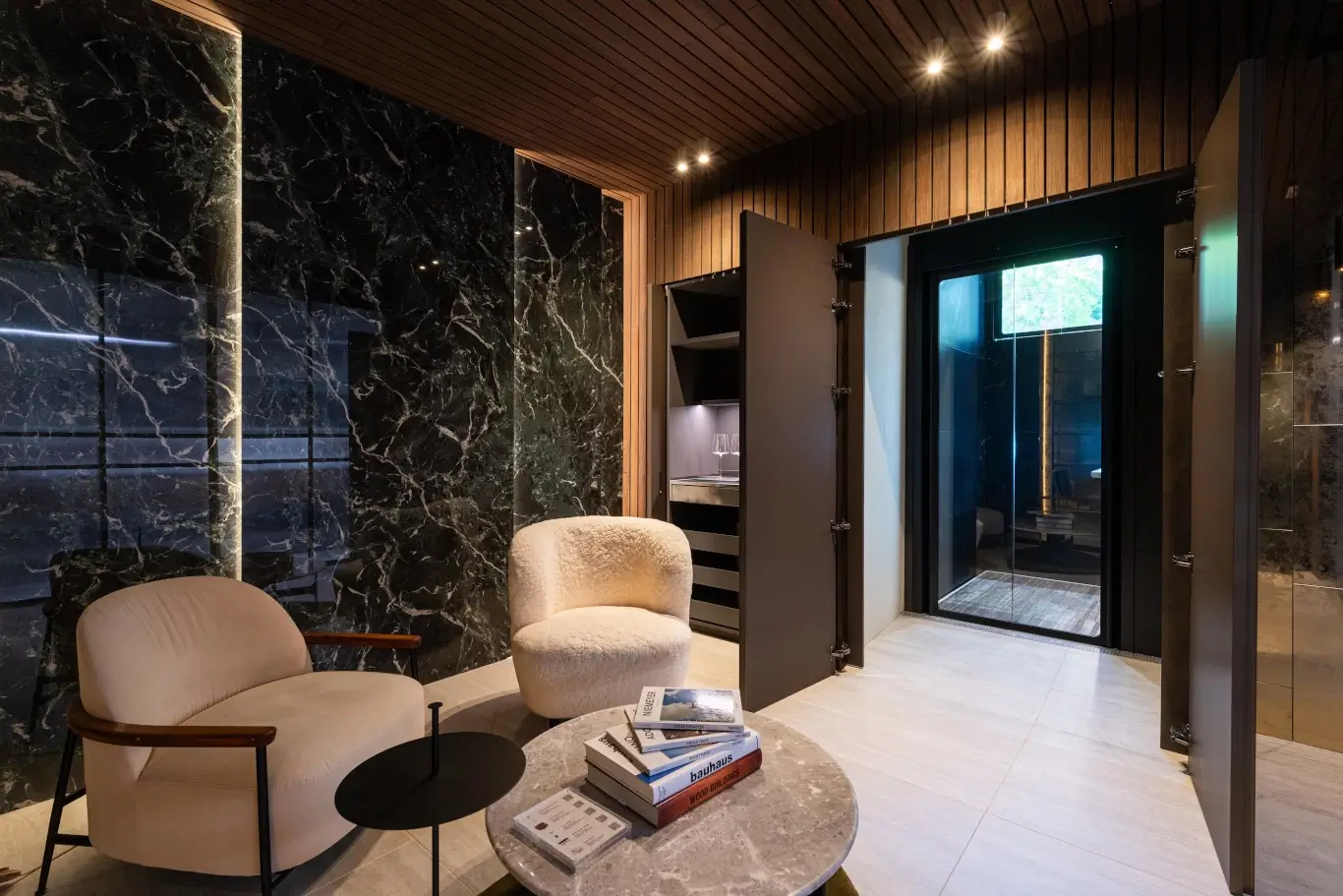 membeli lift rumah
